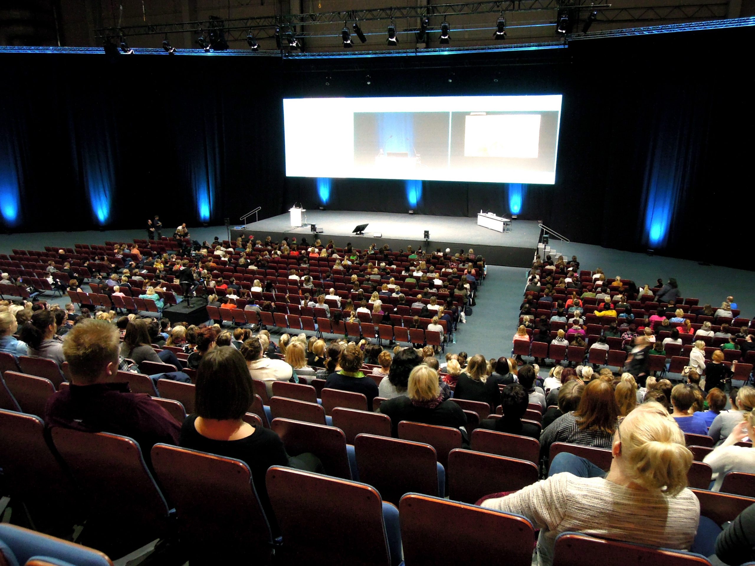 audience-1254036